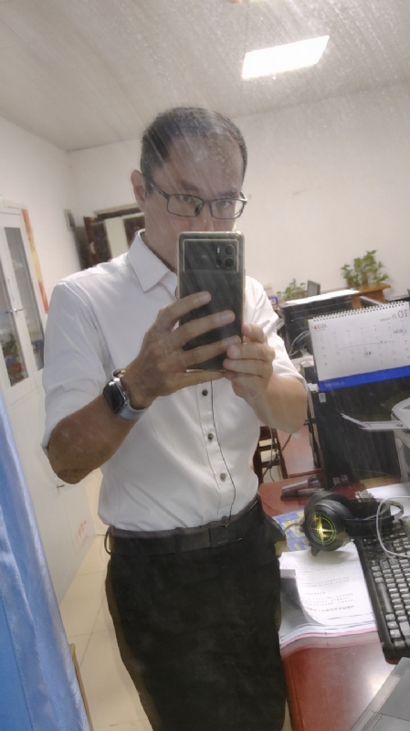 老蔡先生的第一张照片--镇江相亲服务中心