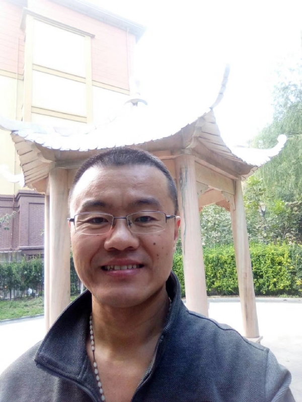 撸起袖子加油干的第一张照片--镇江相亲服务中心