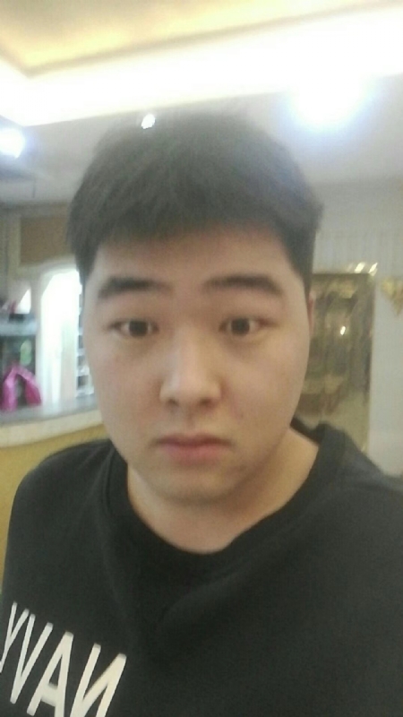 丹尼的第二张照片--镇江相亲服务中心