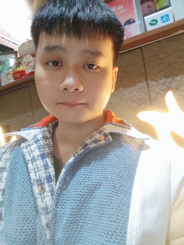 侯侯的第一张照片--镇江相亲服务中心