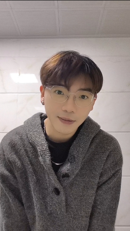 晚睡早起的第一张照片--镇江相亲服务中心