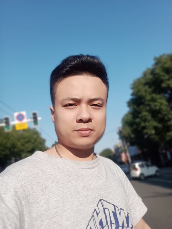 简简单单的第二张照片--镇江相亲服务中心