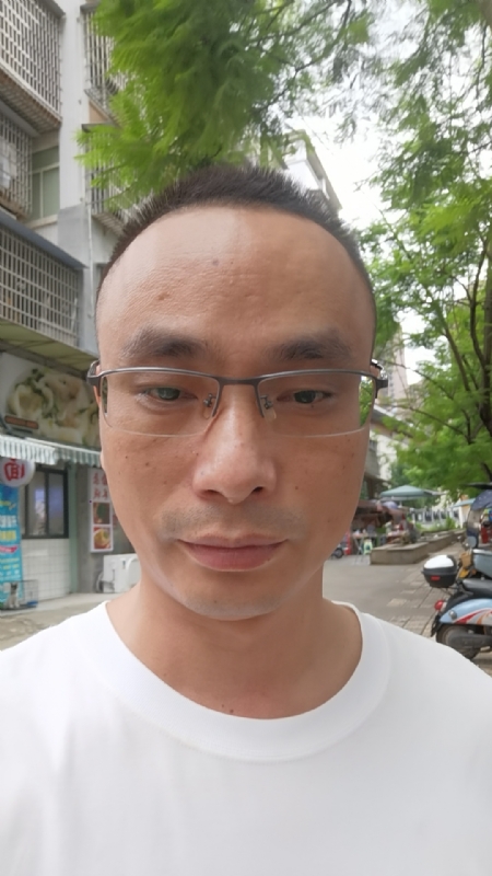 孤狼的第一张照片--镇江相亲服务中心