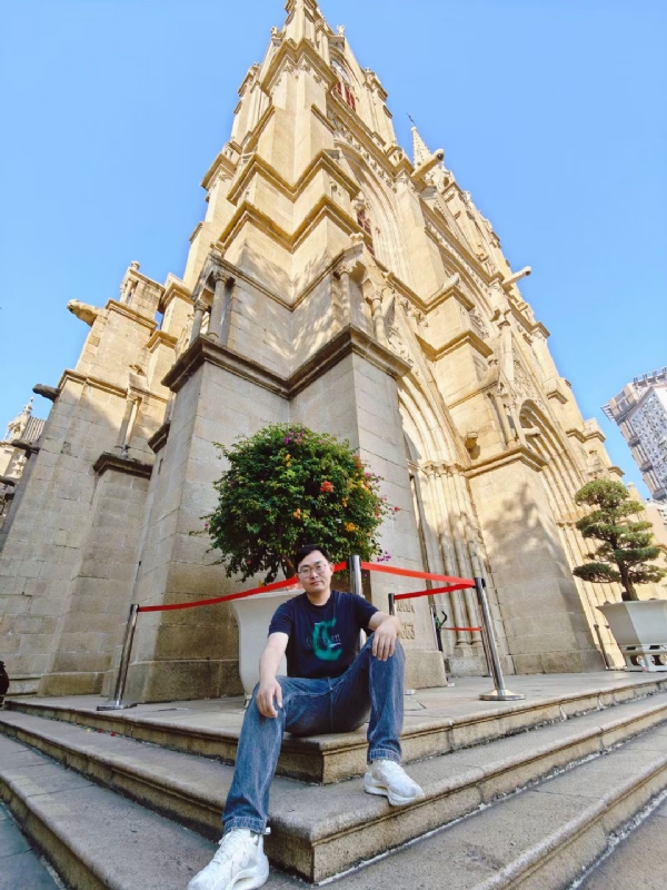 Marco的第三张照片--镇江相亲服务中心