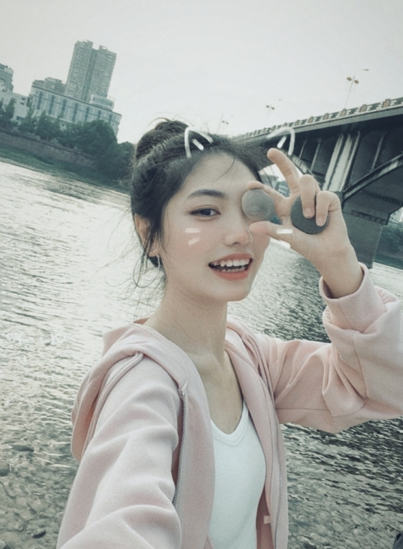 昭十晰的第二张照片--镇江相亲服务中心