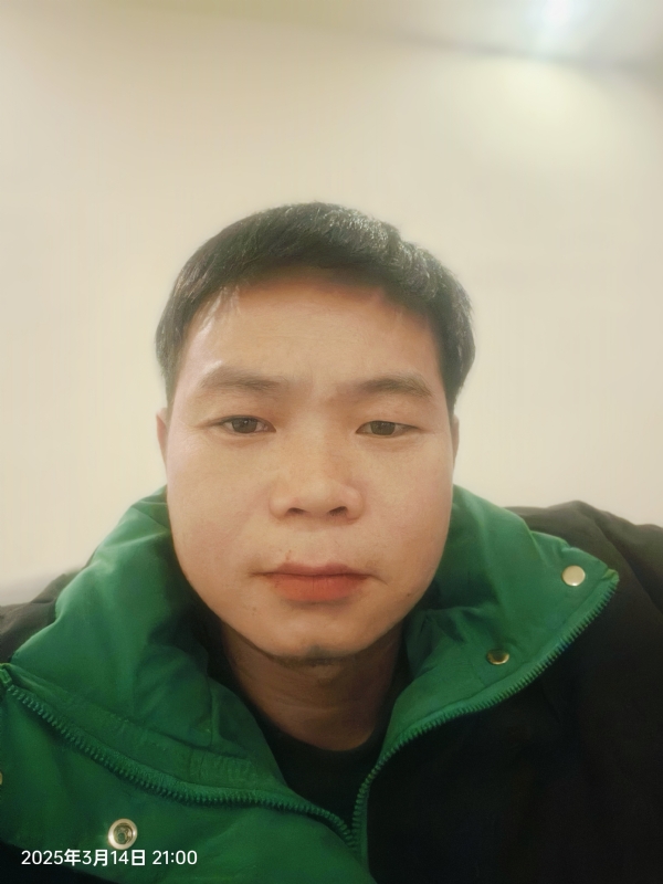 大哥本地的的第一张照片--镇江相亲服务中心