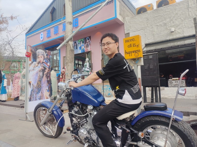 栉风的第一张照片--镇江相亲服务中心