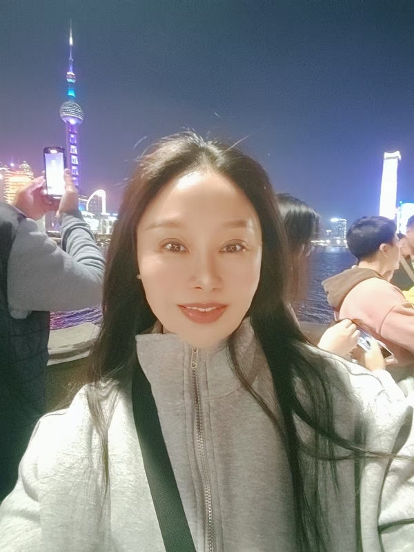 宁倩的第二张照片--镇江相亲服务中心